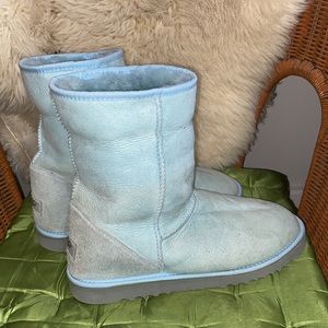 light blue uggs classic short